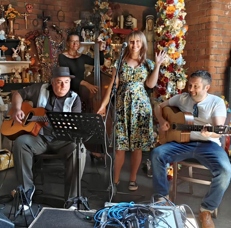 The Big Swing with Hot Flamingo